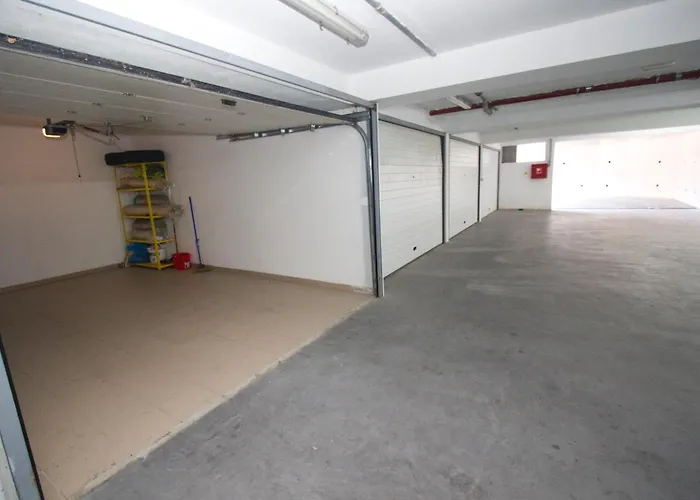 Alpeza 马卡尔斯卡