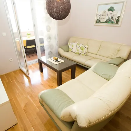 Alpeza Apartman