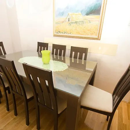 Alpeza Appartement Makarska